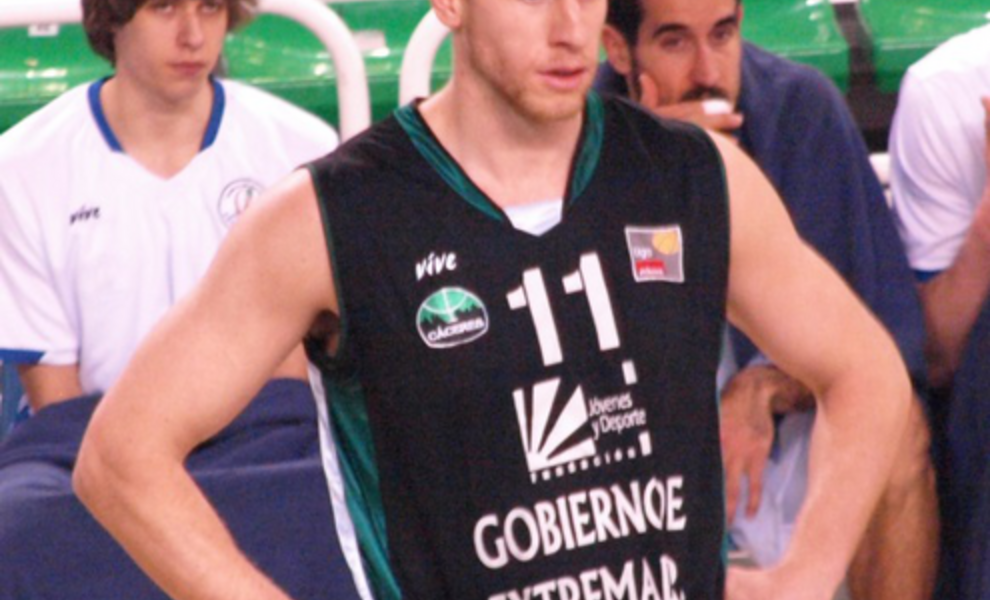 Josh Duinker tekent bij en Zekerheid Leiden Sleutelstad