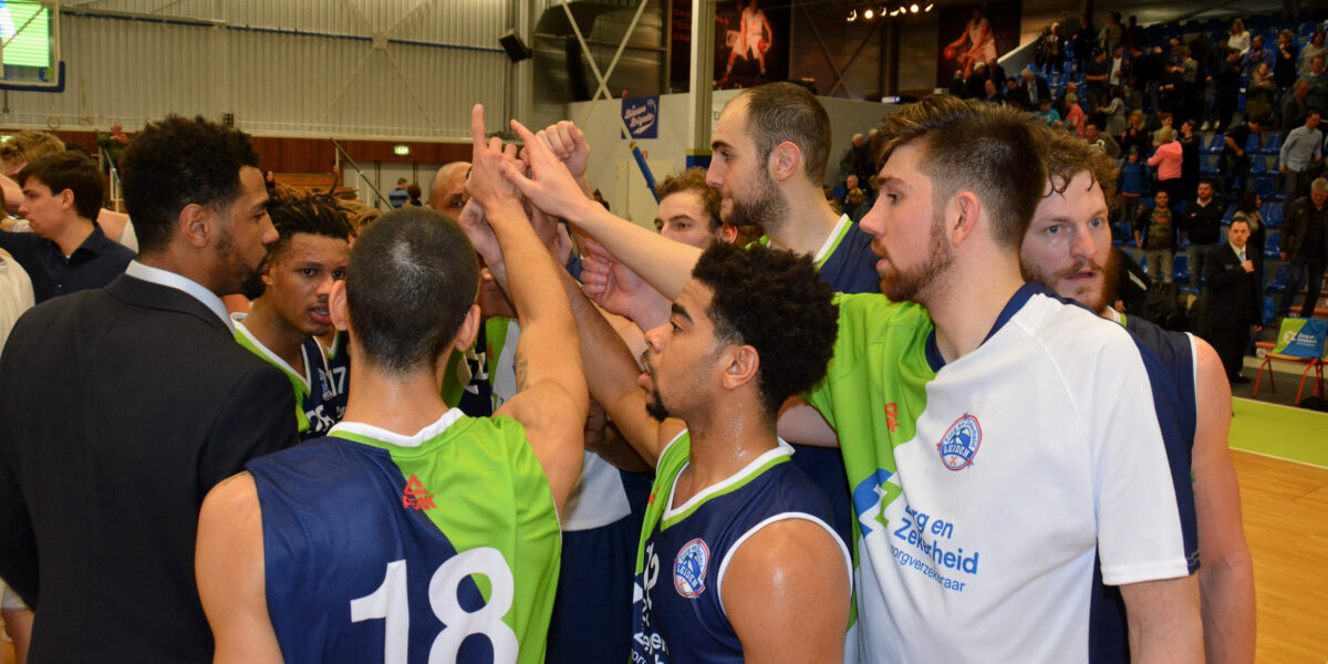 ZZ Leiden met hakken over de sloot tegen Weert | Sleutelstad