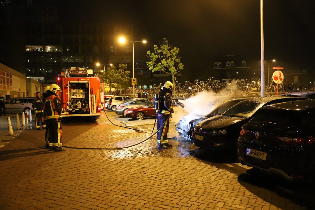 Opnieuw autobrand in Leiden