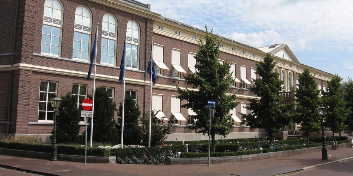 Kamerlingh Onnes Gebouw dinsdag nog dicht na raken waterleiding