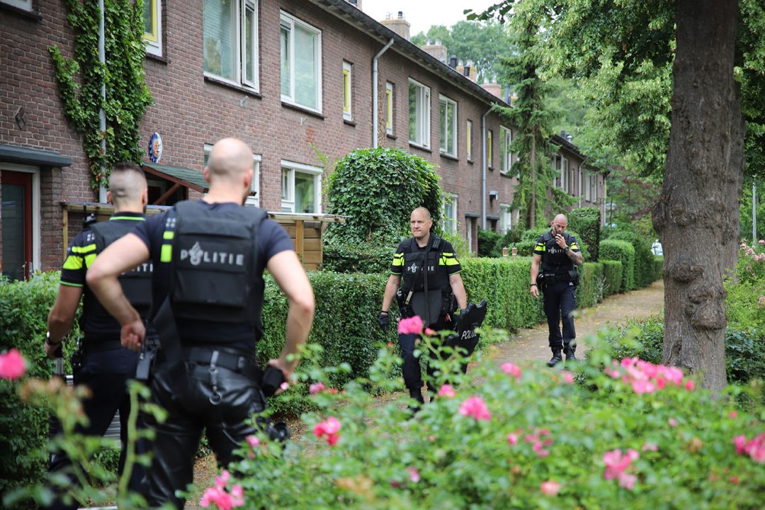 Kogelgaten in woning Lage Morsweg, politie zoekt getuigen schietincident