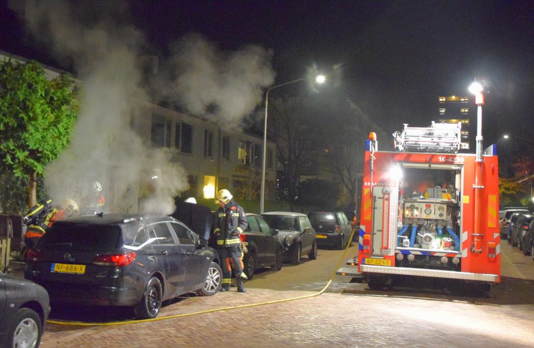 Weer een autobrand in Leiden