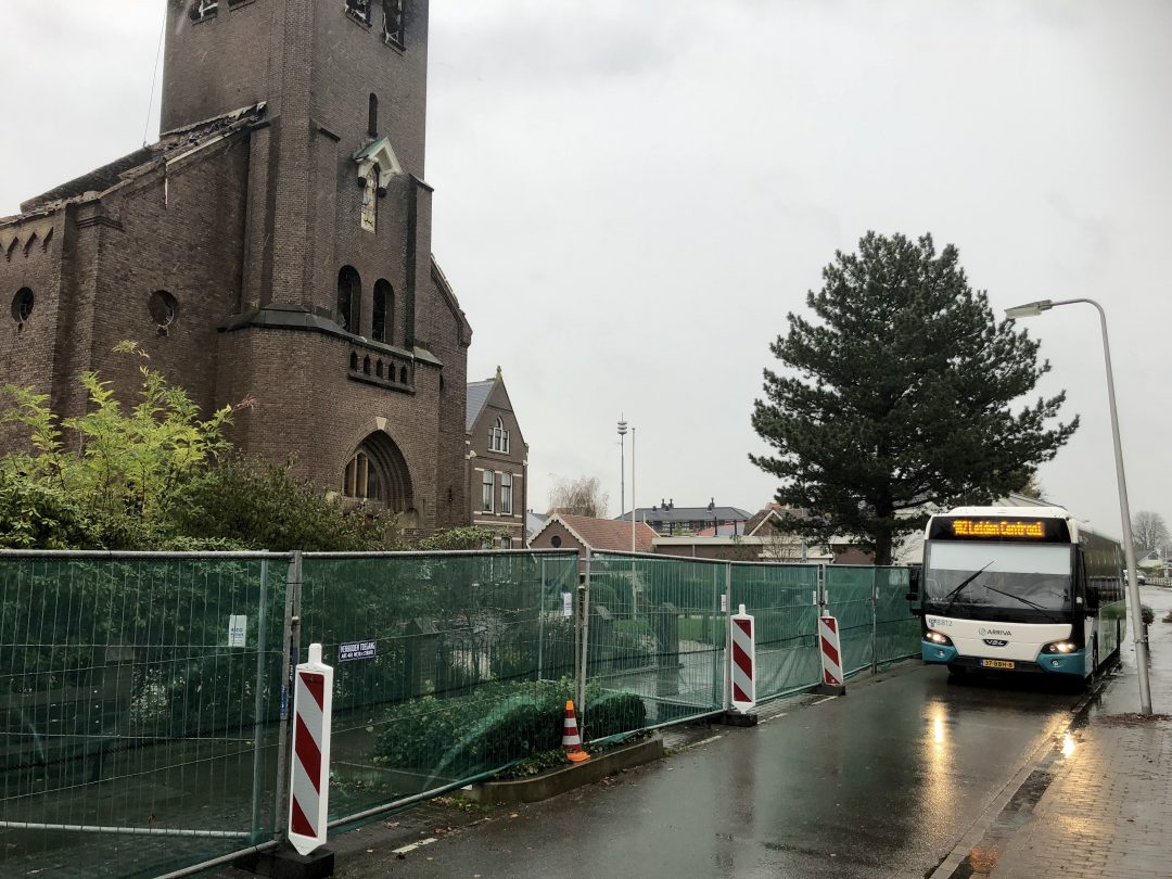 Kerk Hoogmade nog altijd verboden terrein: stabiliteit muren onduidelijk