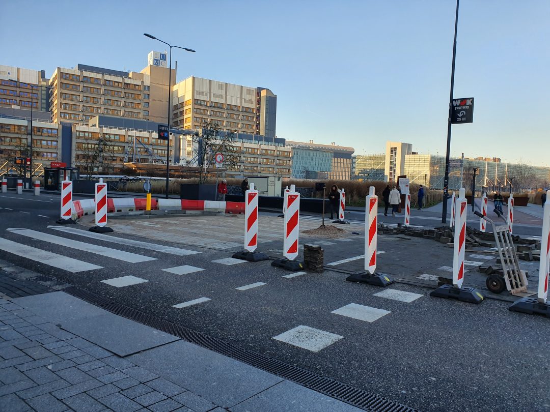 Aanleg vernieuwde Kiss and Ride achter station van start | Sleutelstad