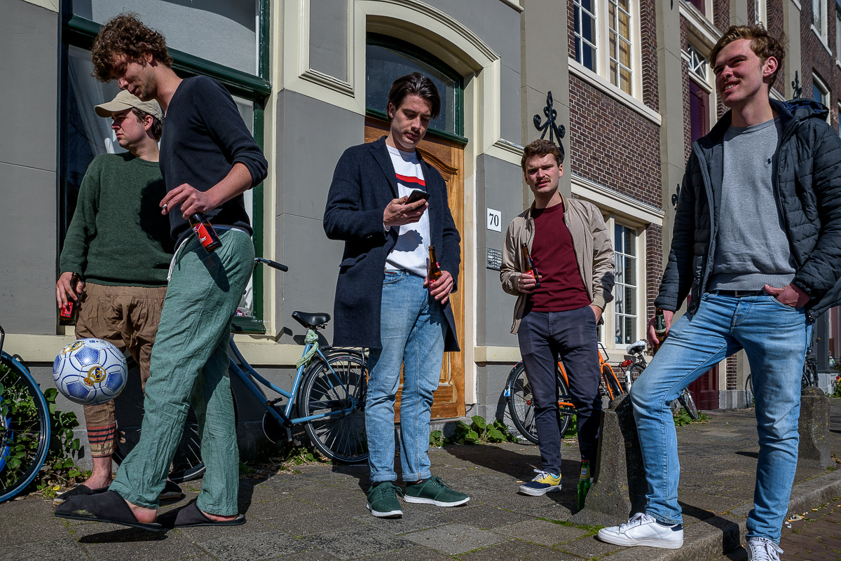 Leidse studenten besmetten Nederland met #snorona
