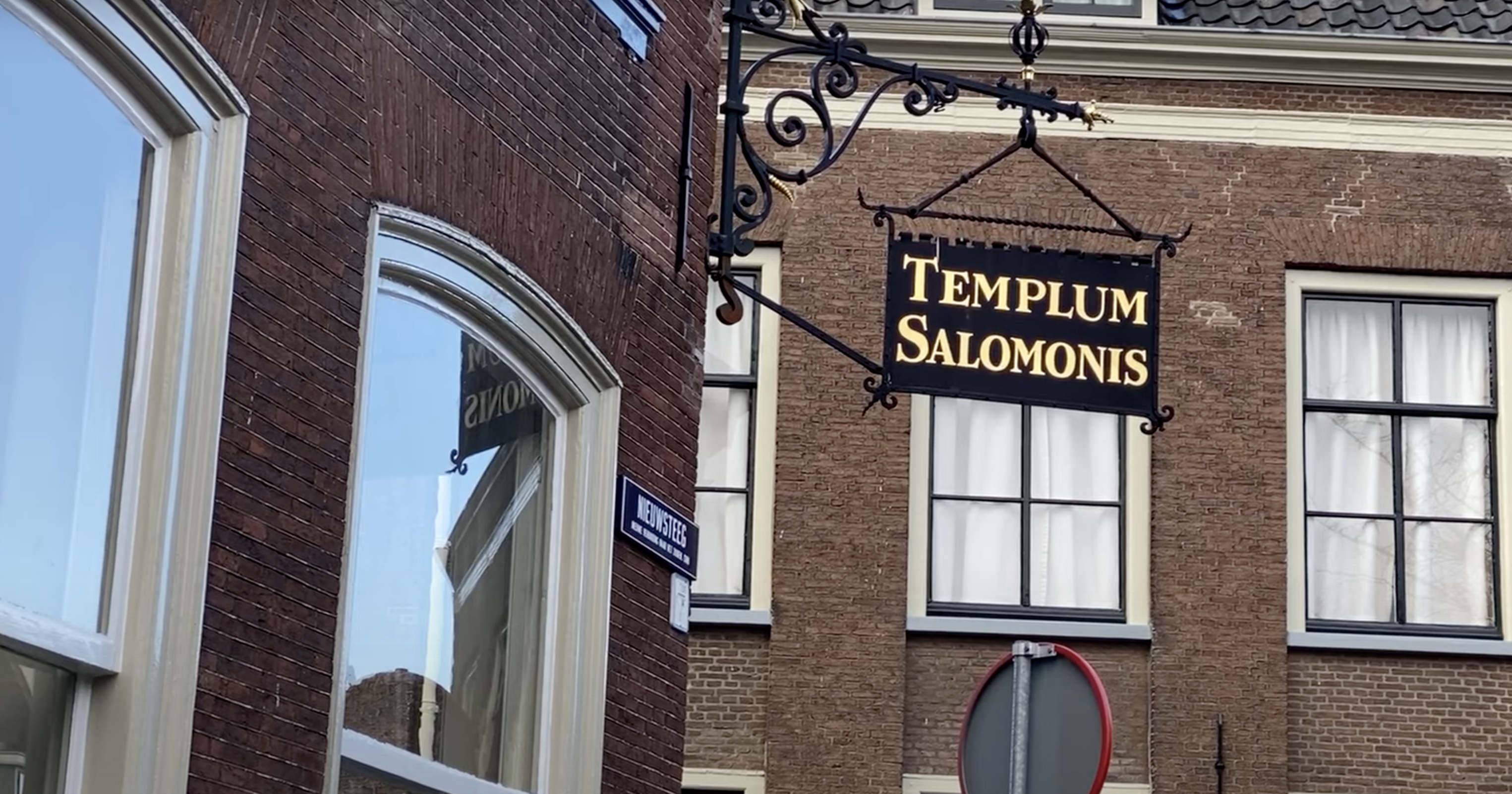Altaar Reflectie Uitschakelen Oudste boekwinkel van Leiden gesloten: 'We gaan verder als veilinghuis' |  Sleutelstad