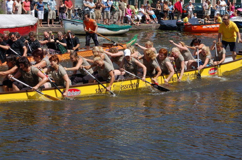 Leiden Dragonboat Races — Webster Canal