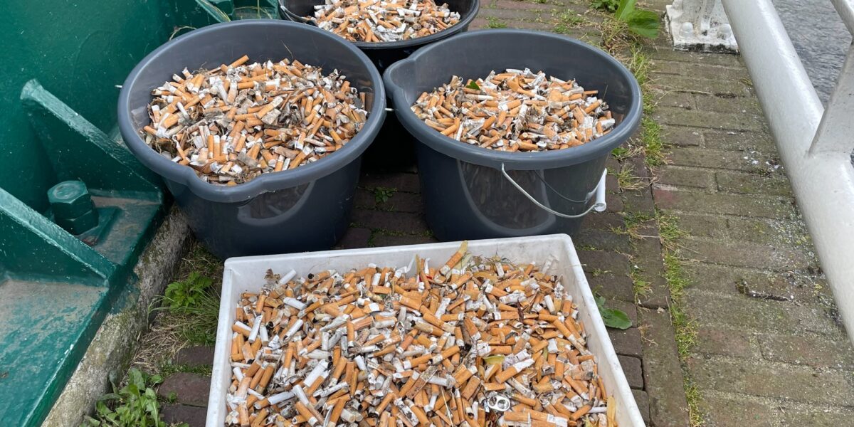 Oegstgeest roept op tot verbod plastic peuken