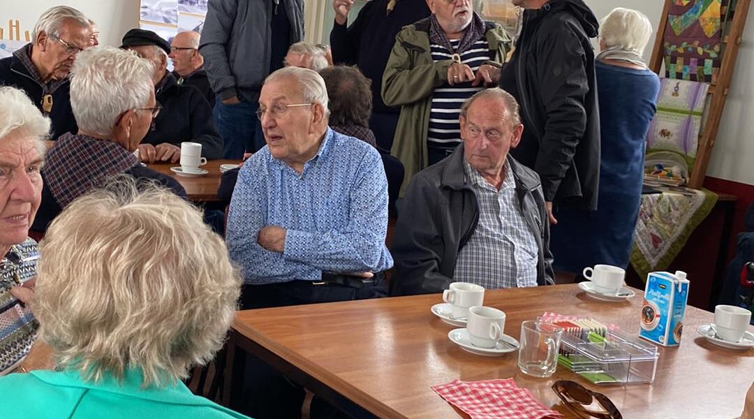 Feest in de Weipoort: burgemeester opent seizoen buurthuis