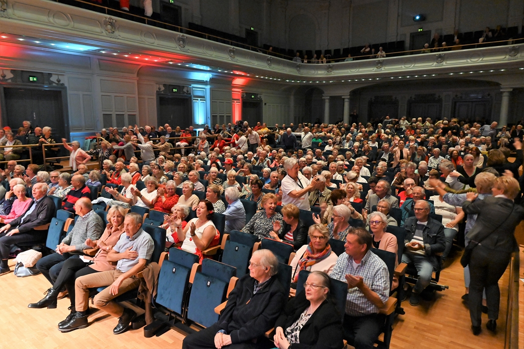 Zingen van Leids volkslied
