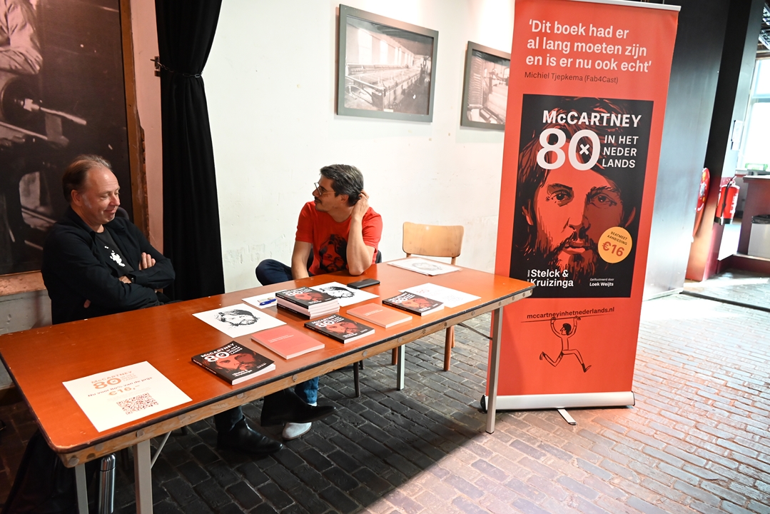 Aureurs van het boek ‘McCartney 80 x in het Nederlands’ 