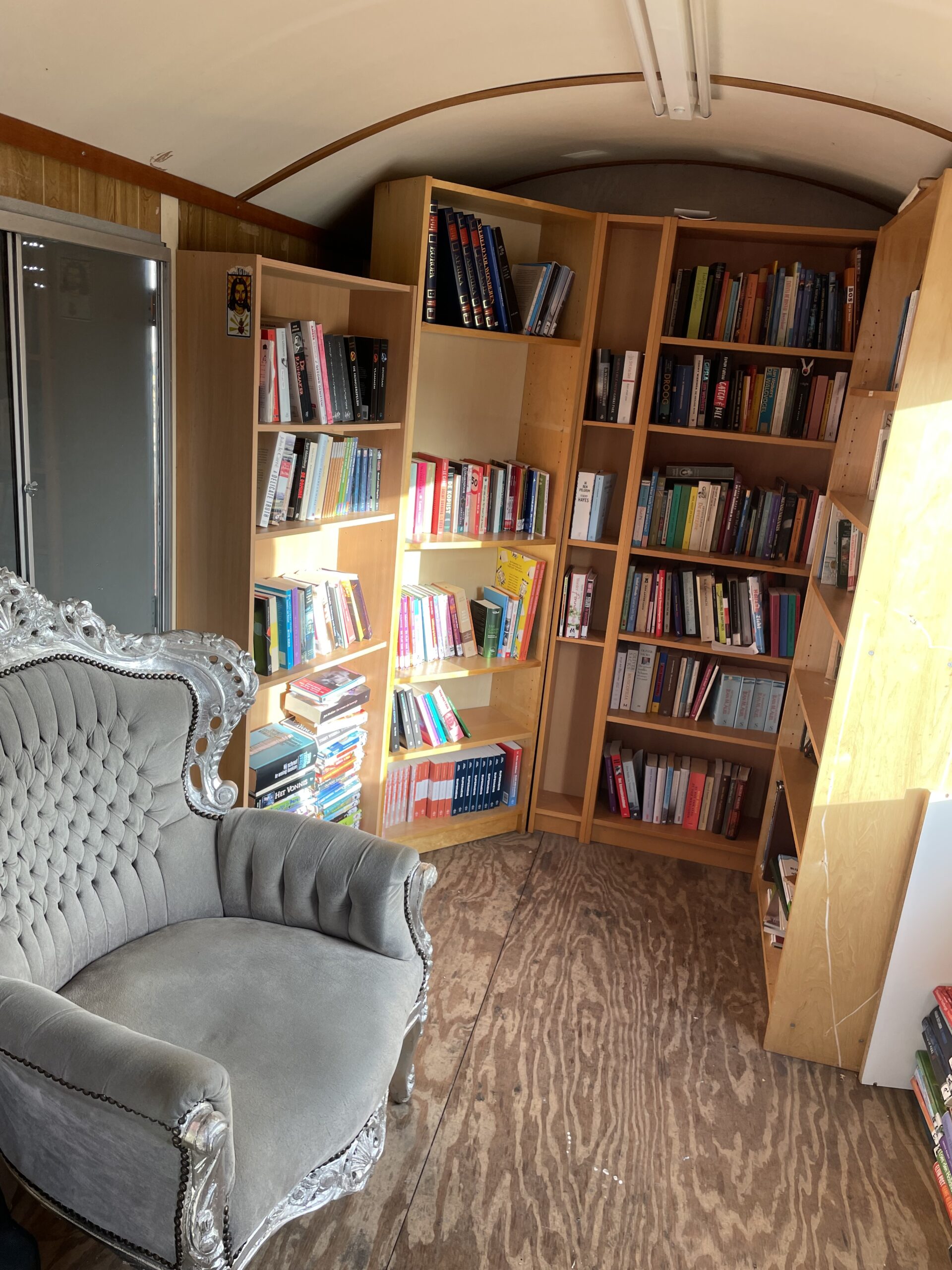 De Maxibieb van Letterlijk Leiden op de Beestenmarkt