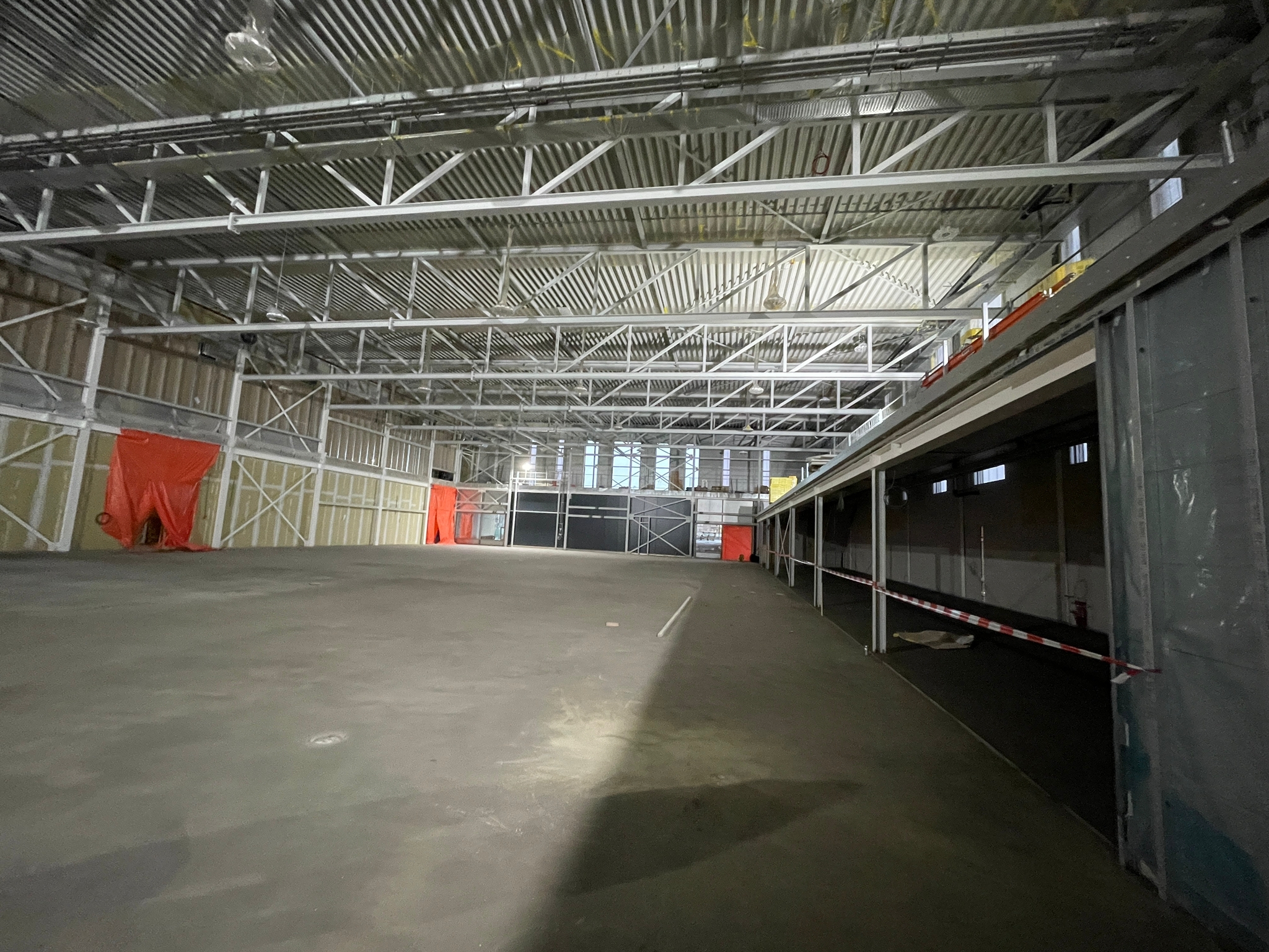 Rondleiding door het nieuwe Sportcomplex 1574