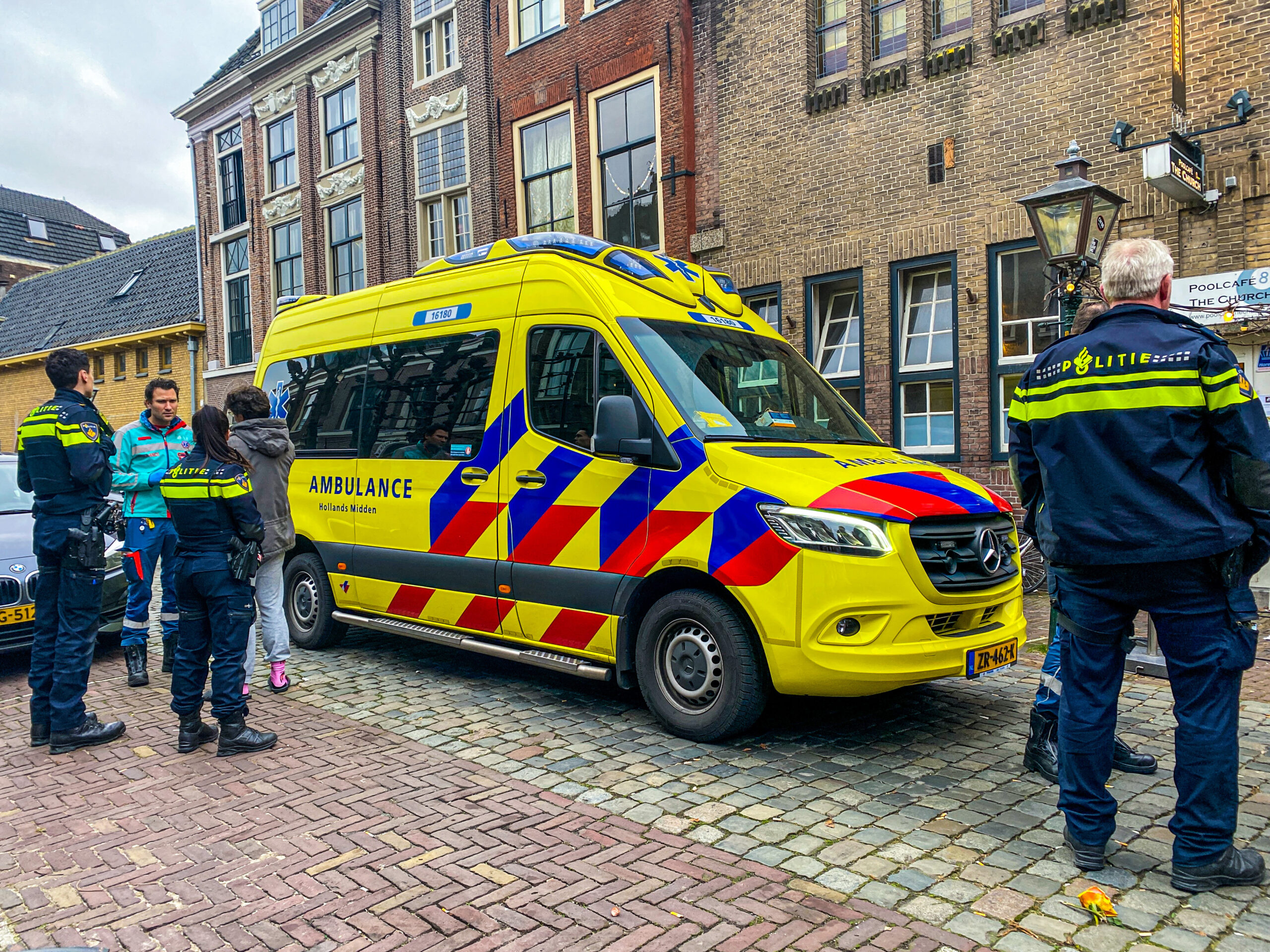 LEIDEN - Zondagmiddag 29 januari tegen 15.20 uur was brand ontstaan op het toilet van Poolcaf