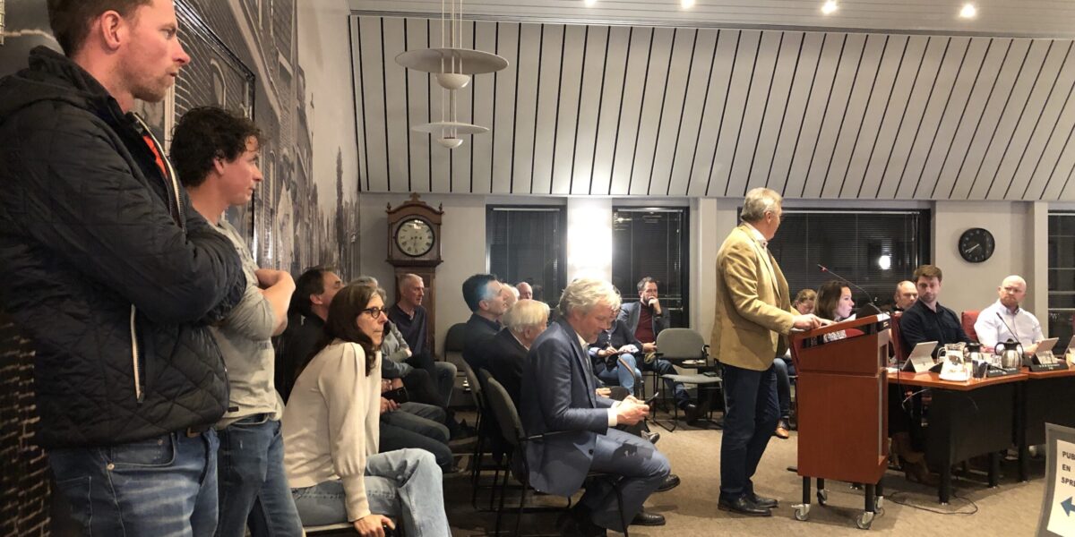 Bewoners buitengebied Zoeterwoude trekken opnieuw aan de bel over verkeersdrukte