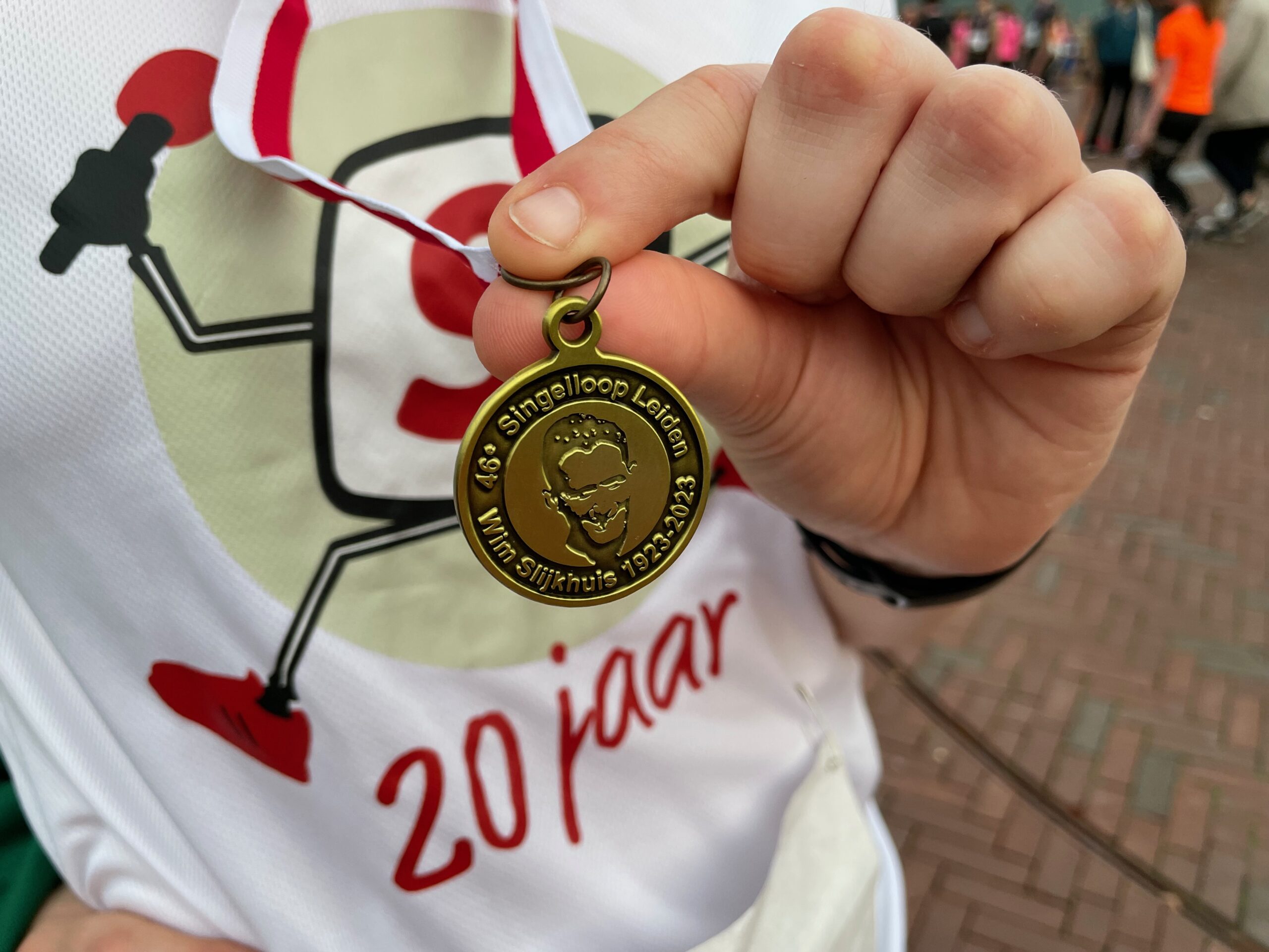Medaille met eerbetoon aan Leidse atleet Wim Slijkhuis die in 1923 werd geboren