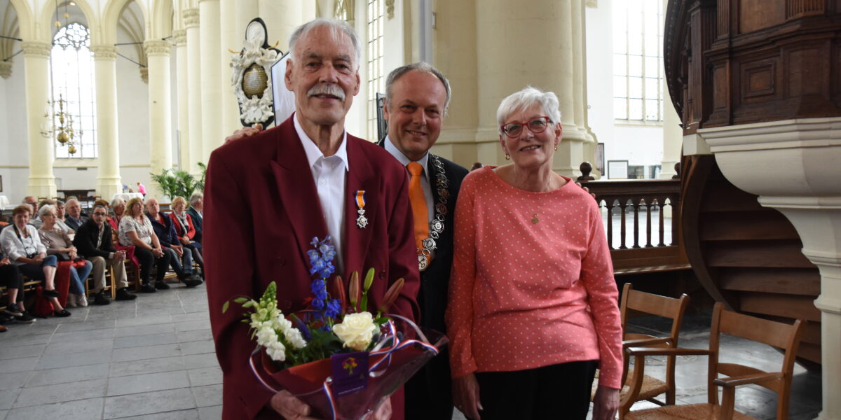 Markante fotograaf Niek Bavelaar overleden