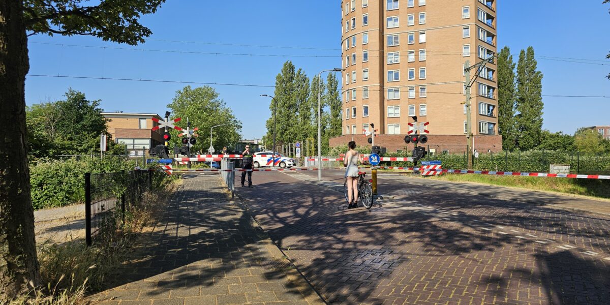 Spoorboomstoring bij overgang Telderskade