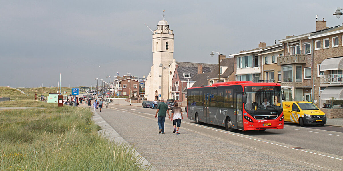 Zomerdienstregeling Arriva: extra bussen richting strand
