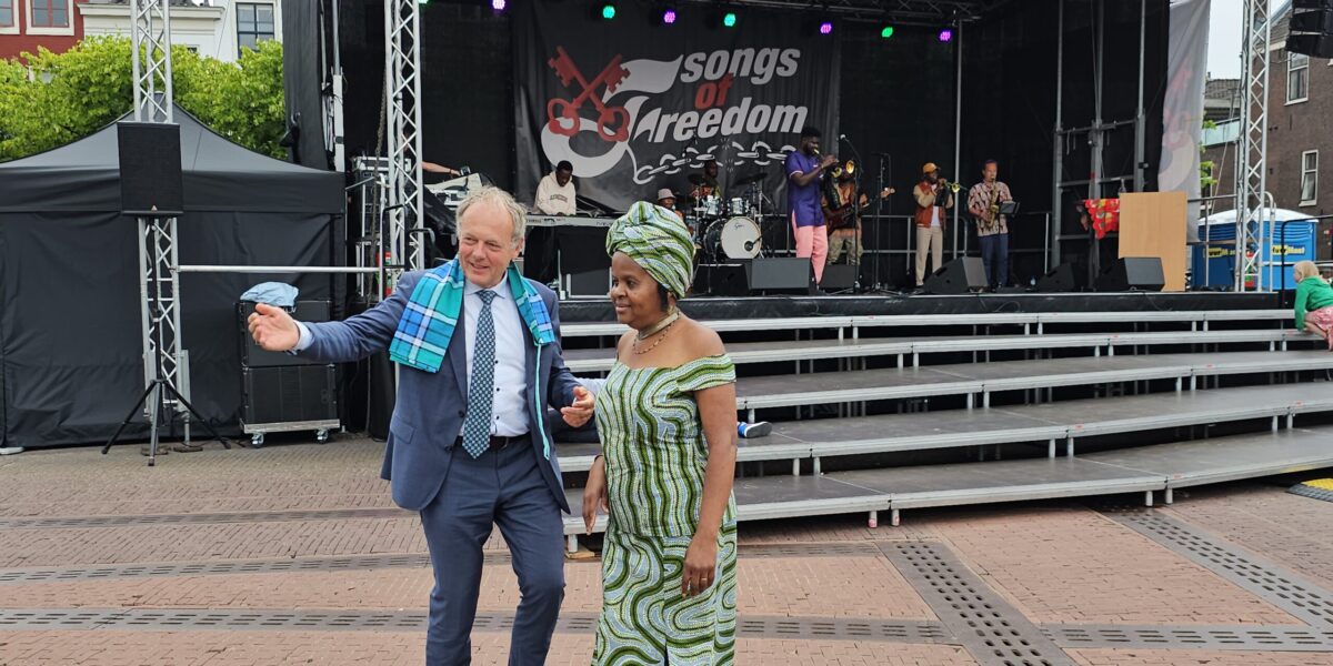 Nog geen Leidse excuses slavernijverleden