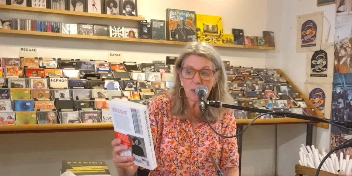 Willeke van der Meer van Boekhandel Kooyker geeft boekentips voor de zomervakantie