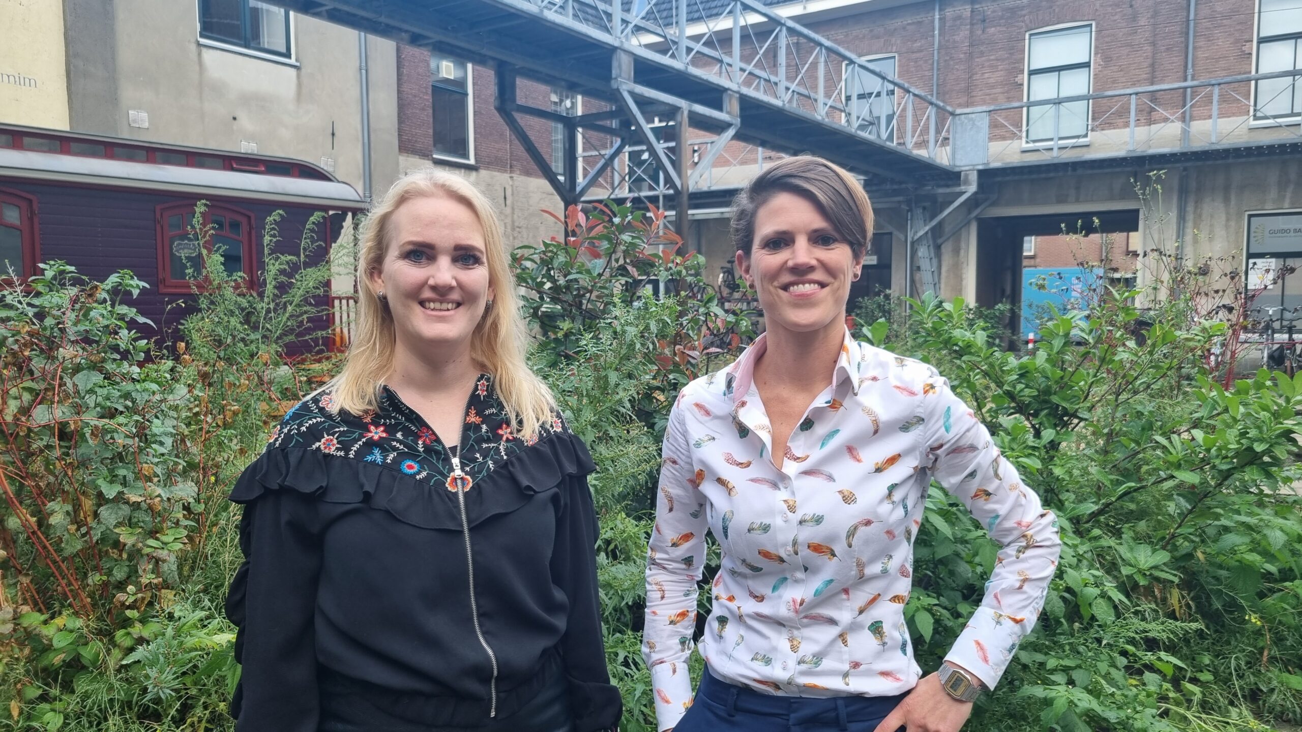 Lianne Raat en Laura Delver van de Partij voor de Dieren