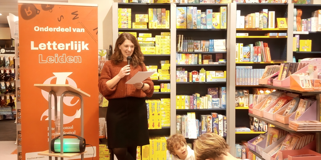 Julie de Graaf als quizmaster