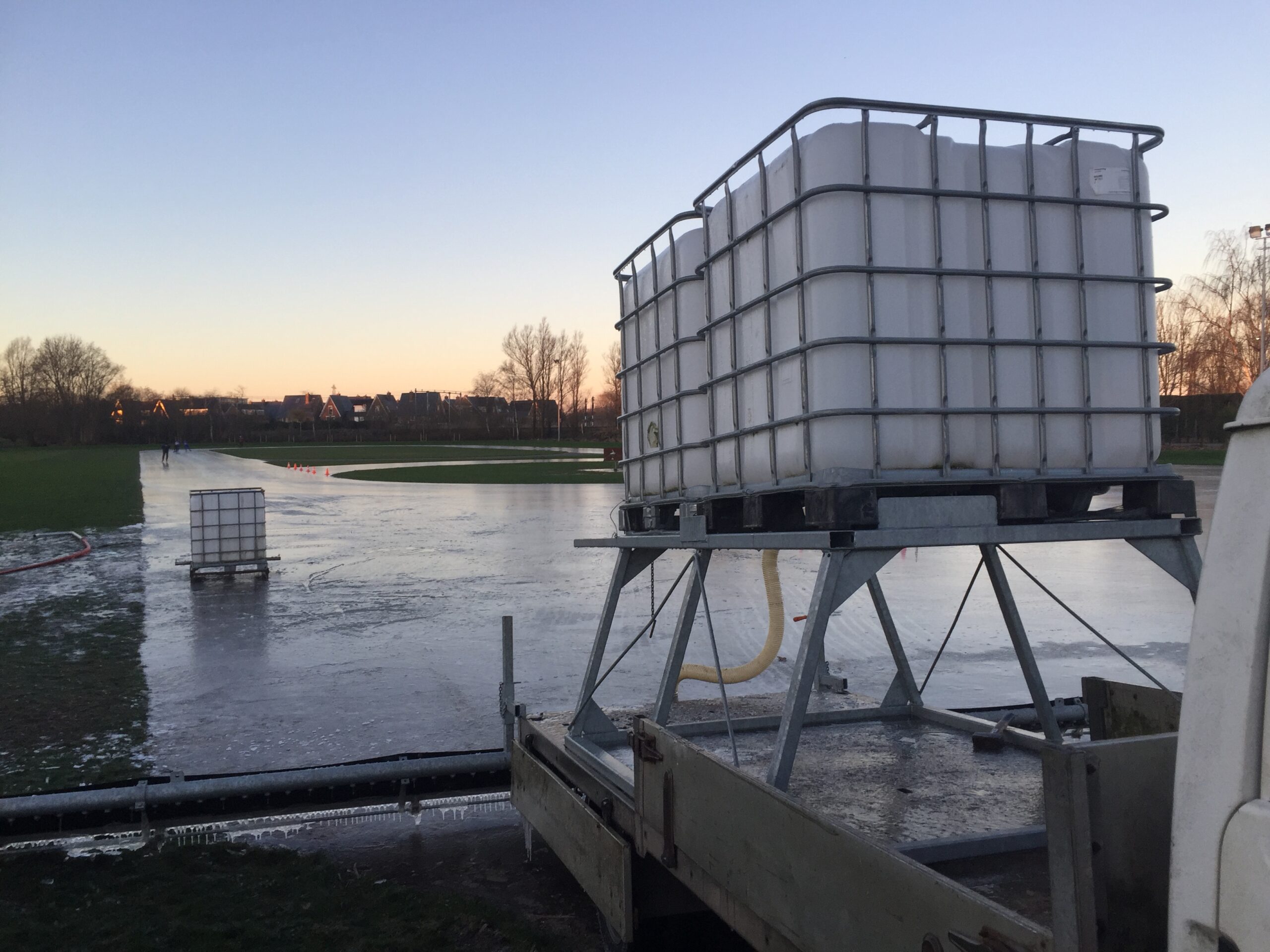 De sproeimachine. (Foto: Louis Smit)