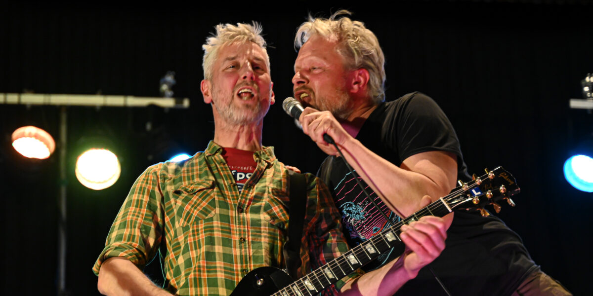 Superwoude: El Legamo geeft verrassingsoptreden in Muziekcentrum