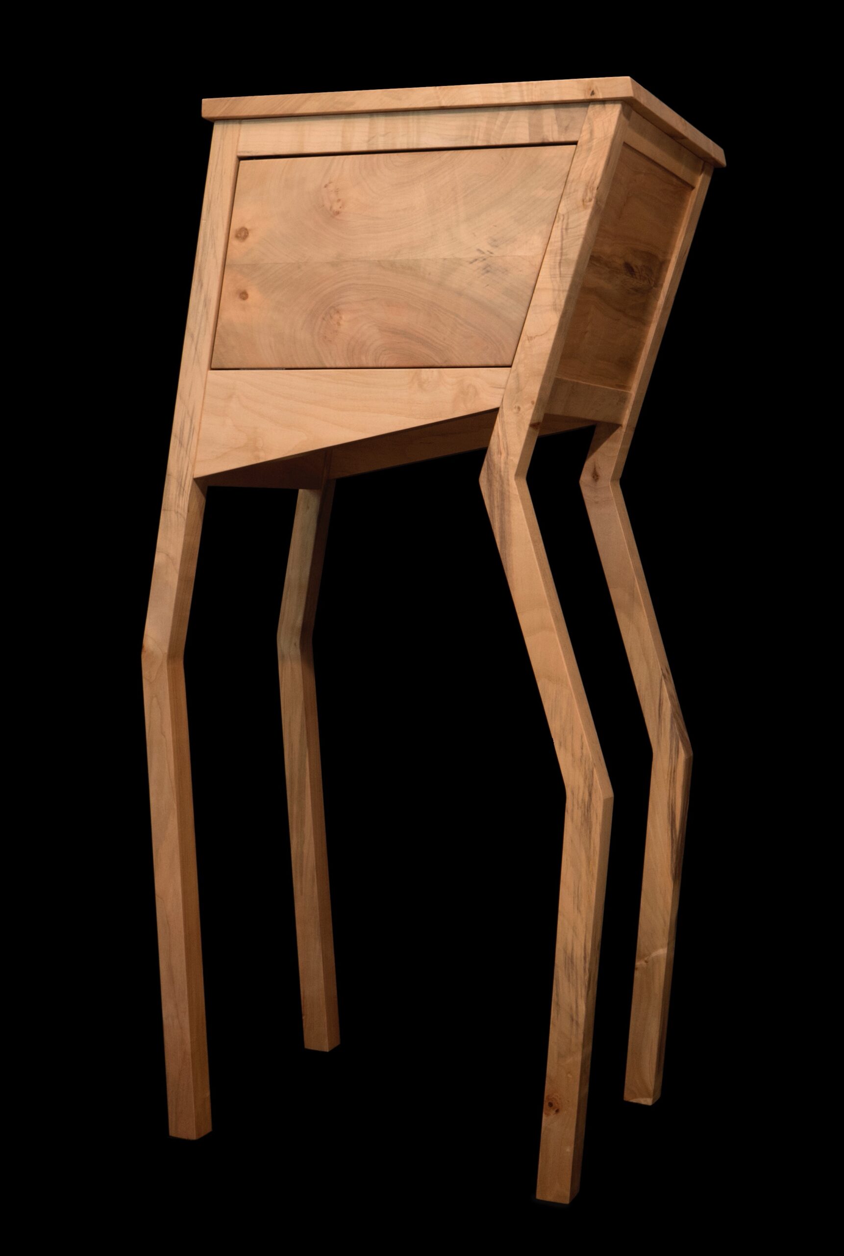 Meubel Ovivat van Frida van der Poel