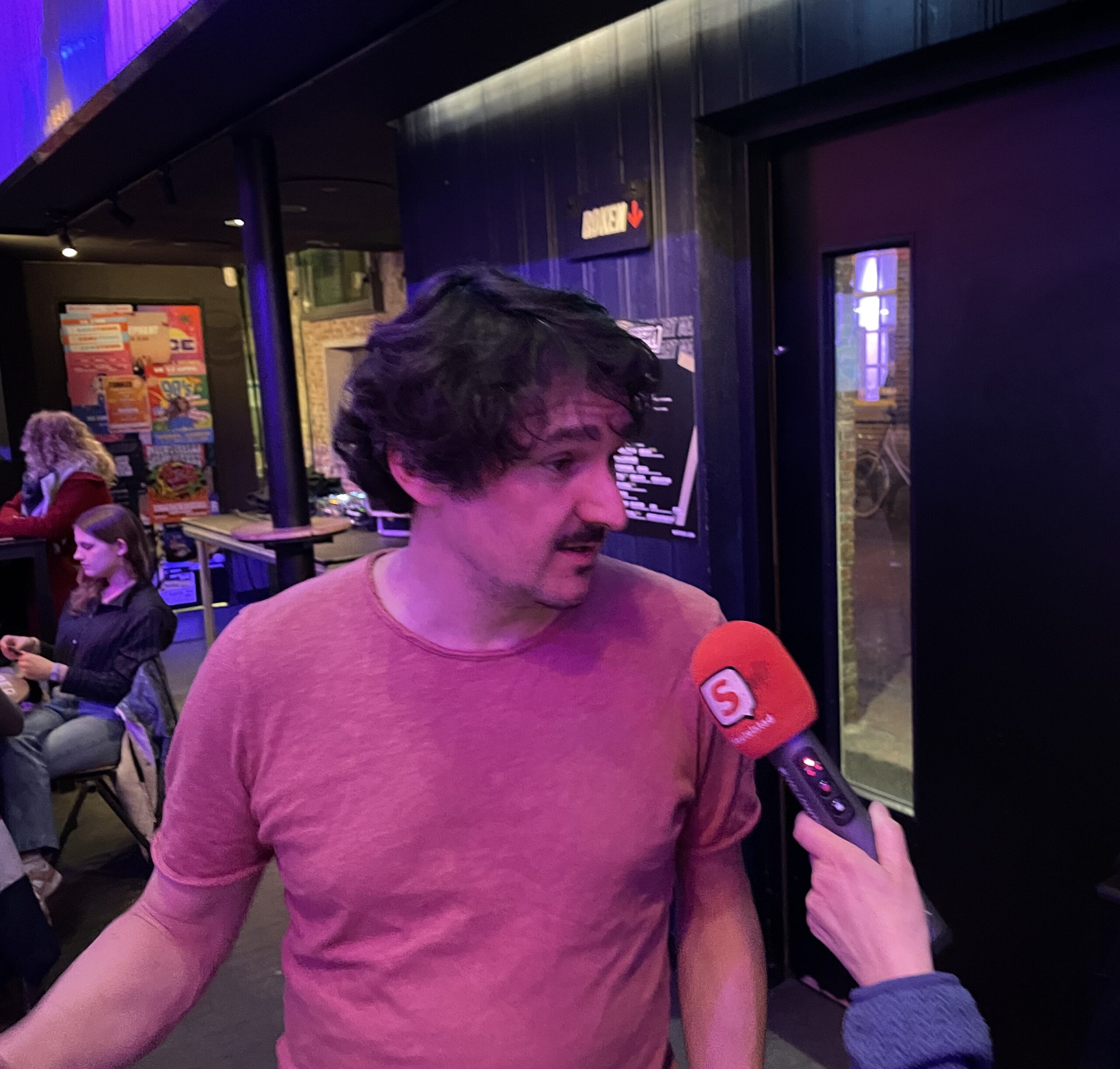 Organisator en gitarist Lucas Meijer