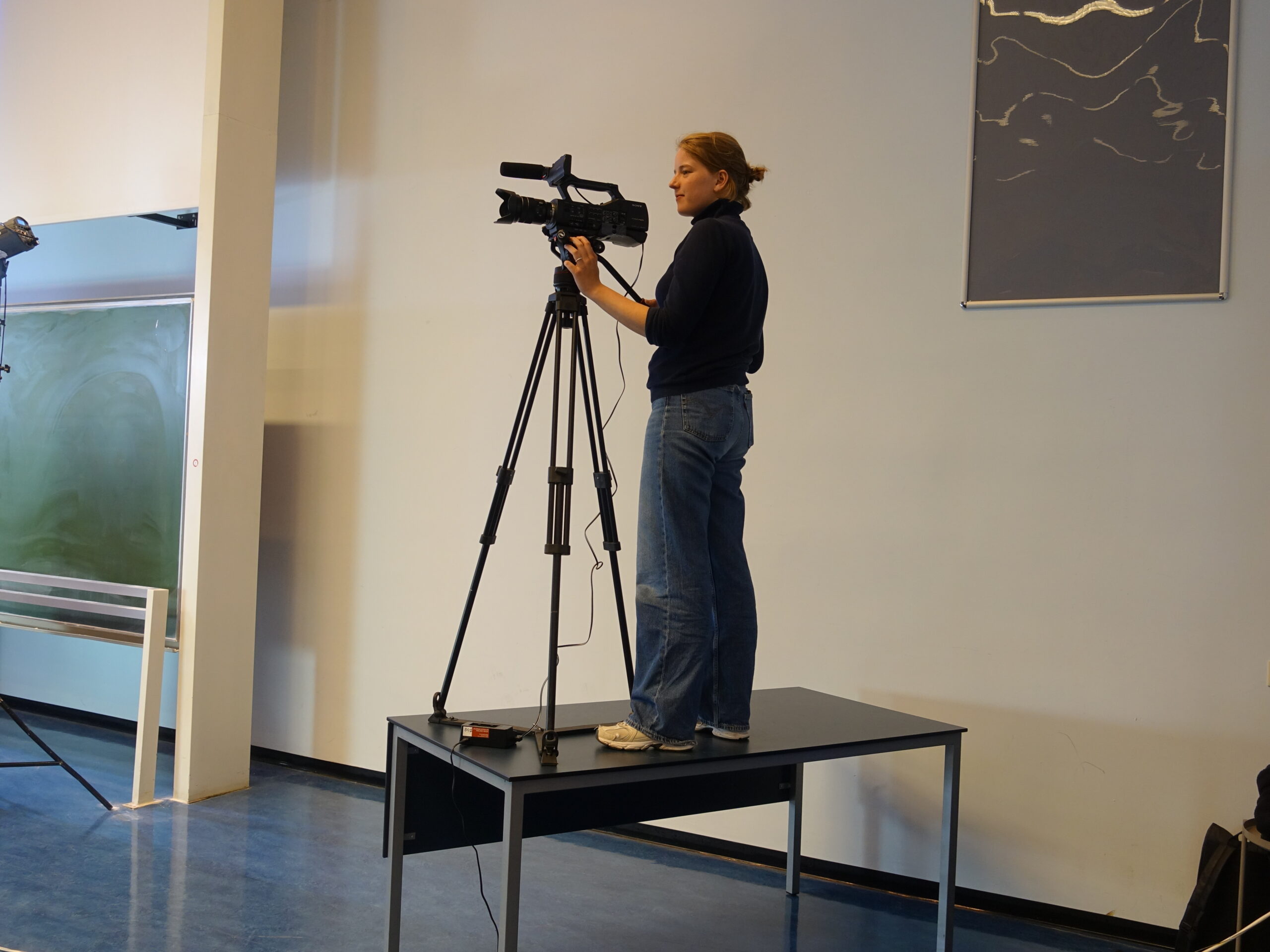 Masterstudenten filmen de aflevering (Foto