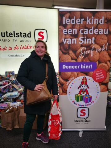 Dit is Maartje en komt later nog een terug met nog meer cadeaus