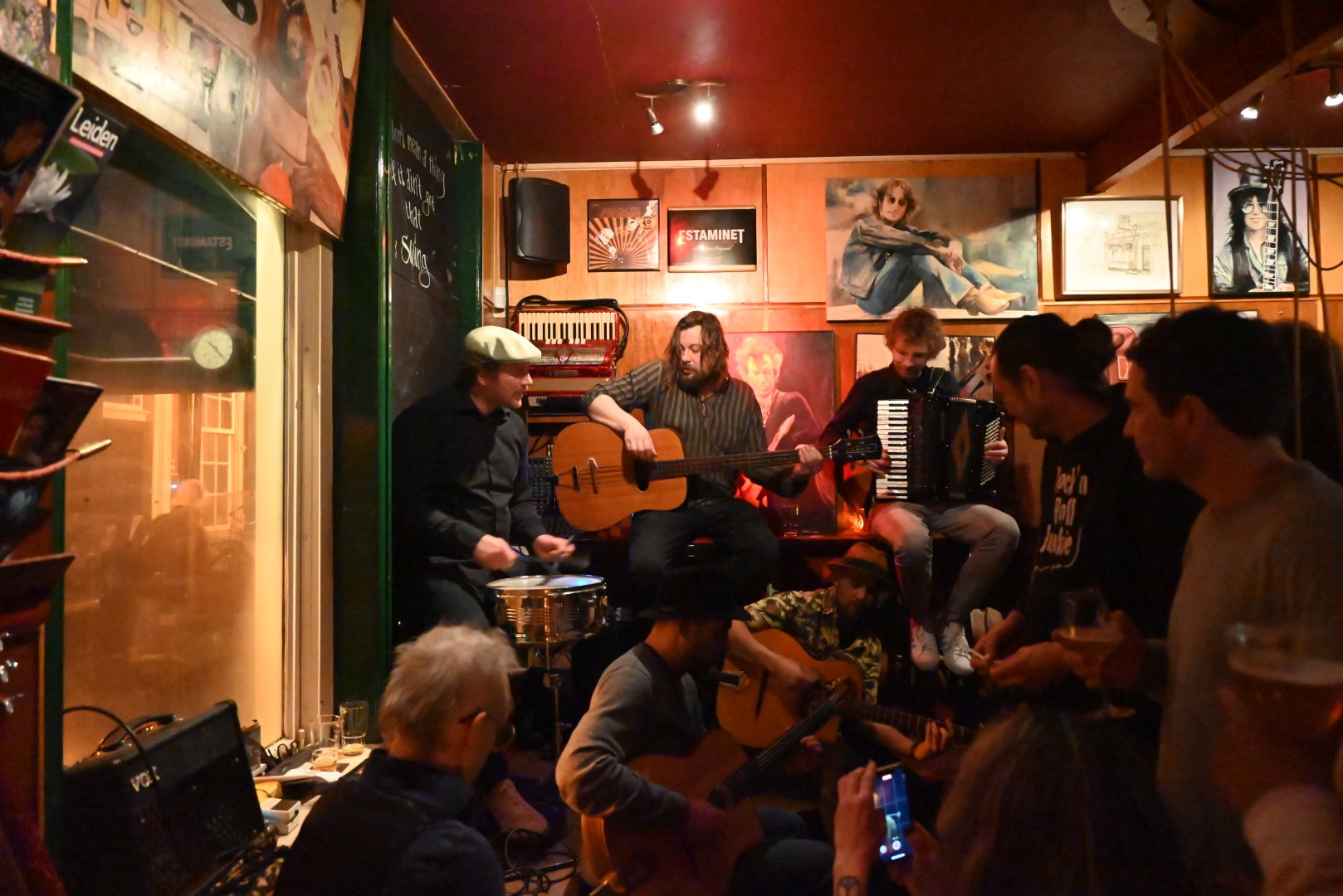 Dizzy Fingers in Estaminet Schommelen