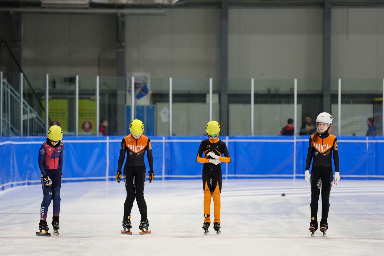 Vivienne Bodijn en Lise Holkers aan de start. (Foto: Maarten Holkers)