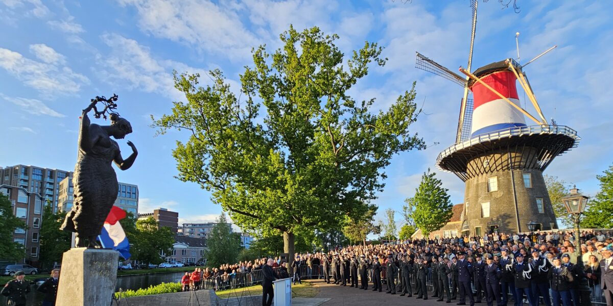 Dodenherdenking Leiden live bij Sleutelstad