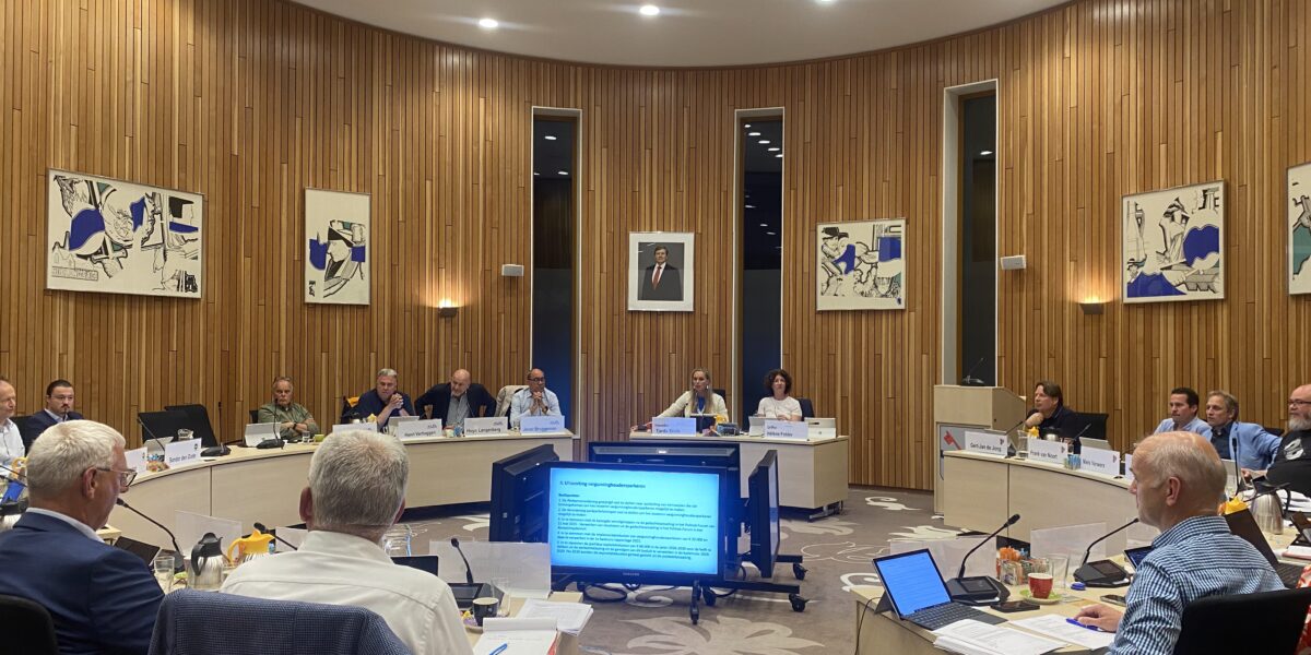 LPL-fractie betuigt steun aan burgemeester Struik