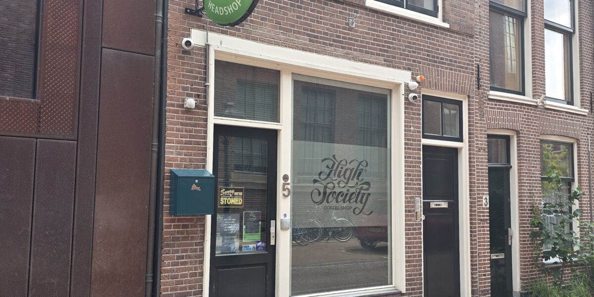 Coffeeshop High Society half jaar gesloten: harddrugs aangetroffen