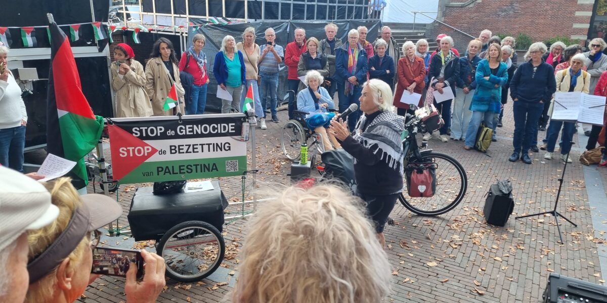 Leidse Maria Remmerswaal roept op tot boycot Coca Cola
