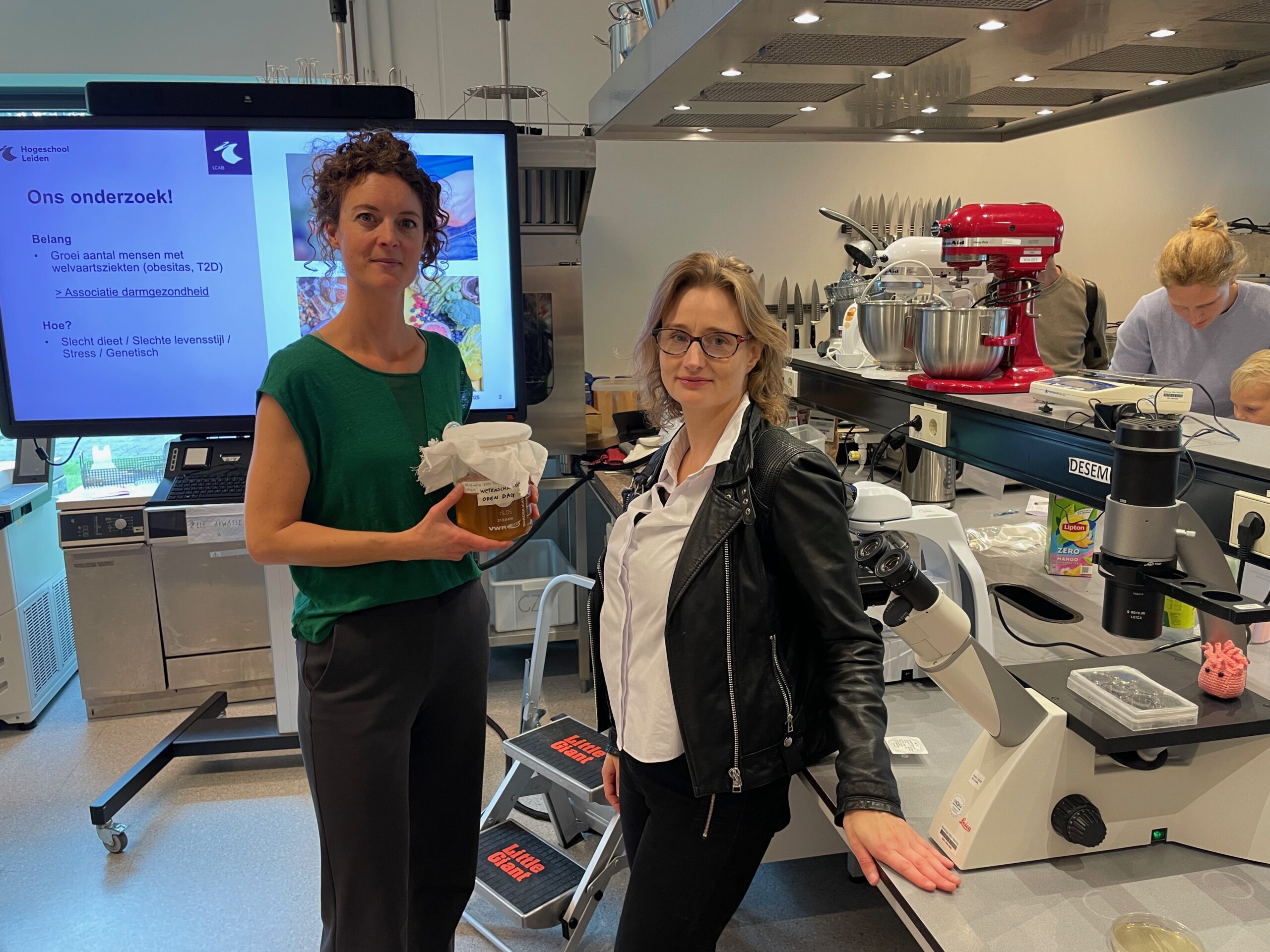 Laurie Mans en Angelic van der Aar van Hogeschool Leiden