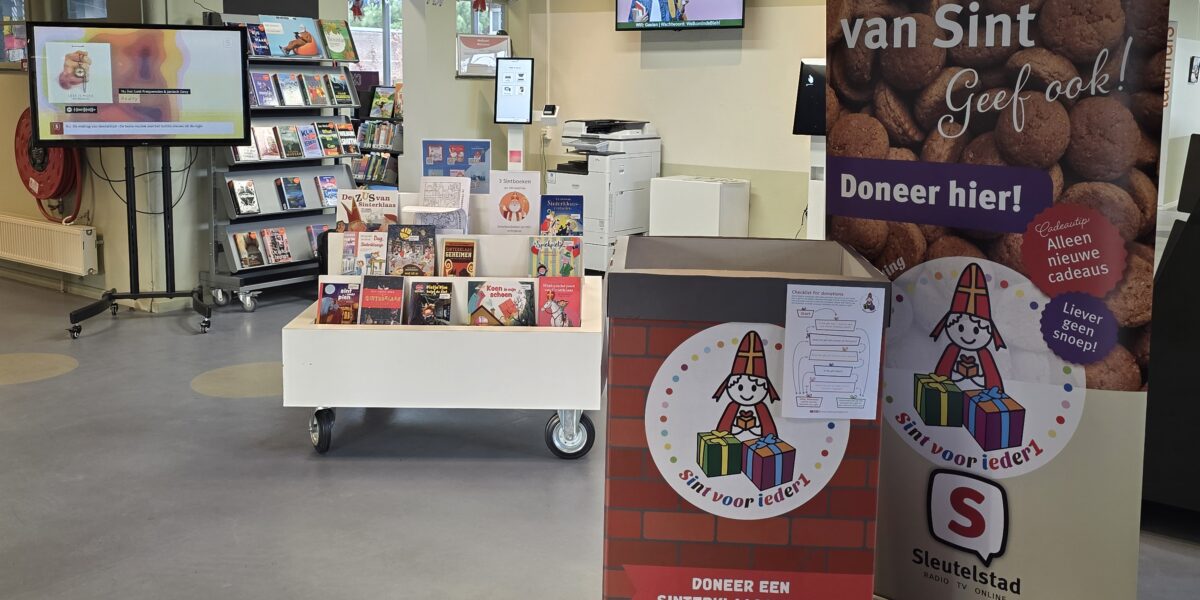 Bibliotheken en Sleutelstad zamelen cadeaus in voor actie Sintvoorieder1