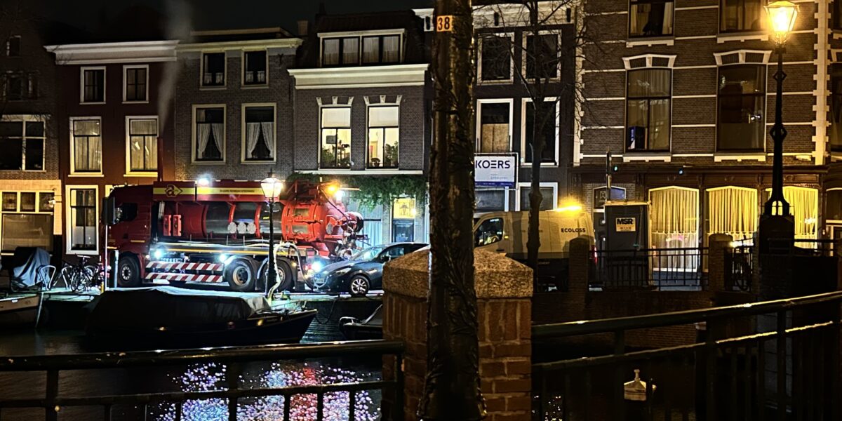 Water rondom Beestenmarkt weken gestremd door verontreiniging