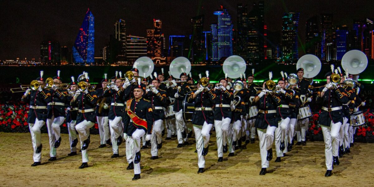 Marchingband K&G treedt op in Qatar
