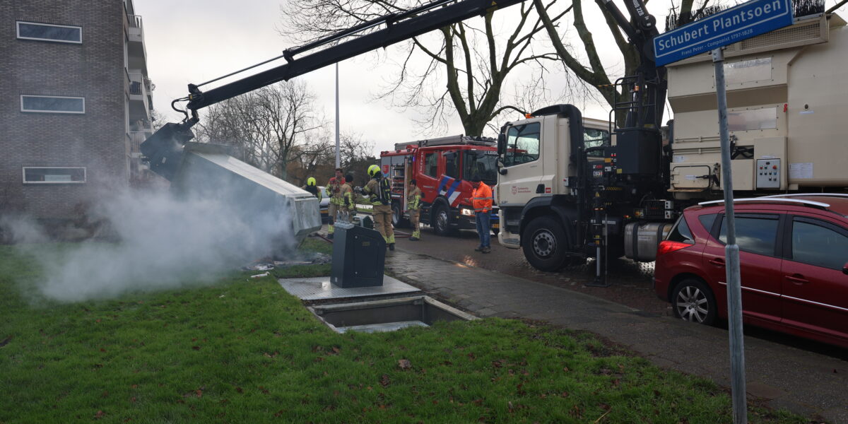 Ondergrondse container in de fik gestoken