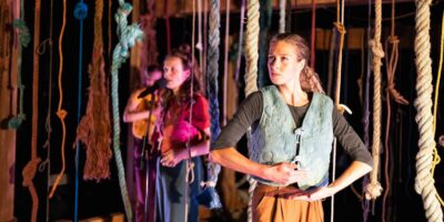 Scène uit de voorstelling ’Knooppunt’. Foto Sjoerd Derine