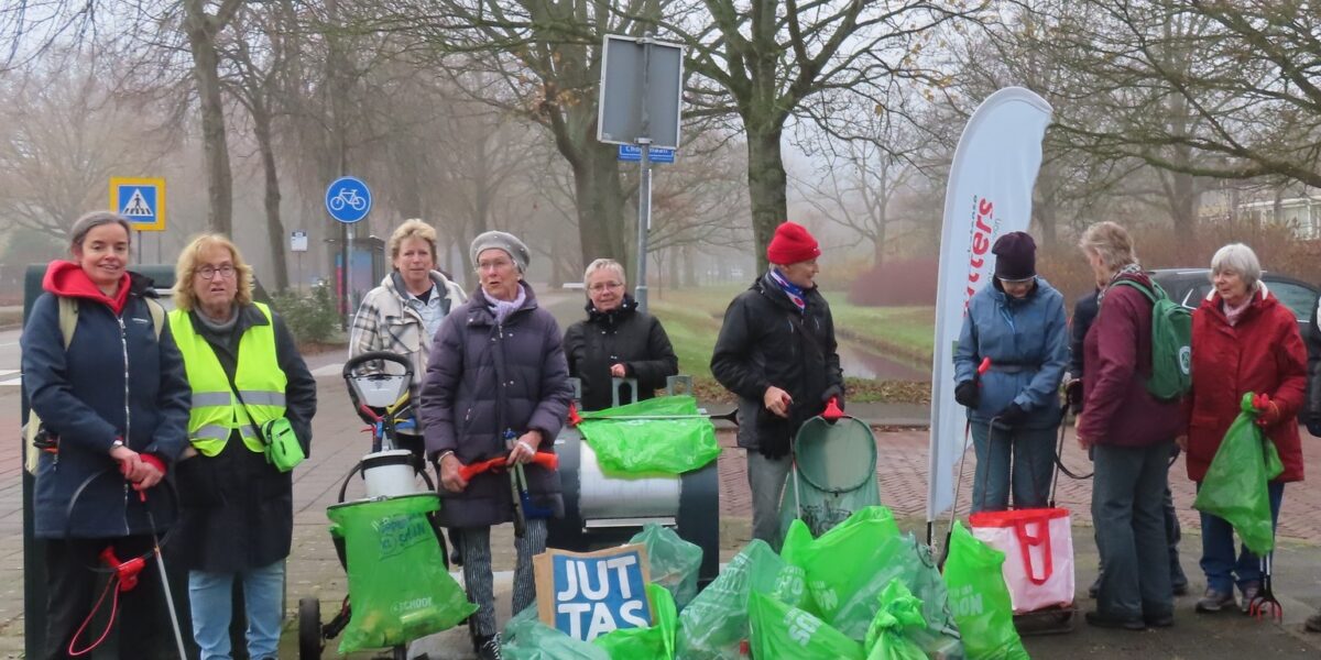 Voorschotense Jutters gaan vuurwerk opruimen
