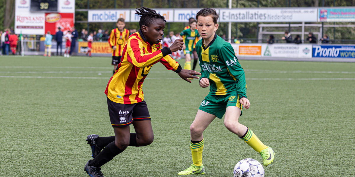 Prestigieus Paastoernooi Voorschoten'97l