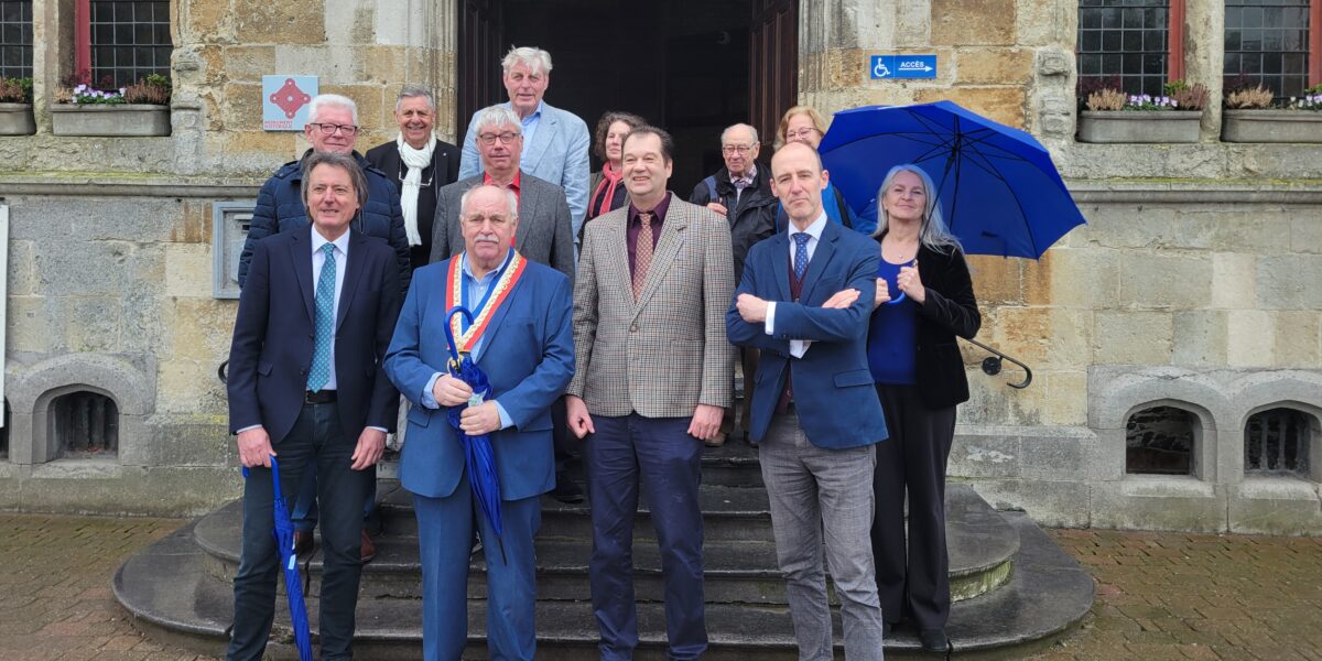 Bewoners Garenmarkt herstellen band met Hondschoote