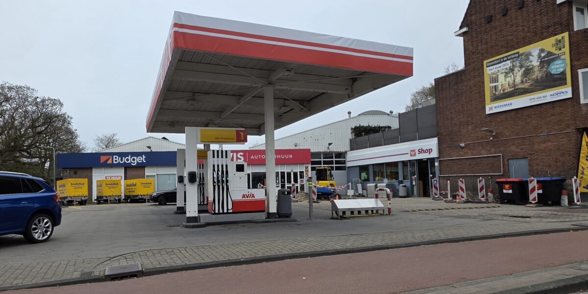 Tankstation Hoge Rijndijk verder als Avia