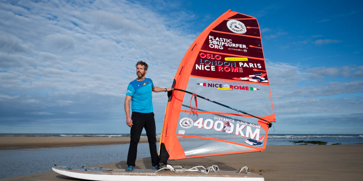 Van prins tot Paus: de reis van de Plastic Soup Surfer